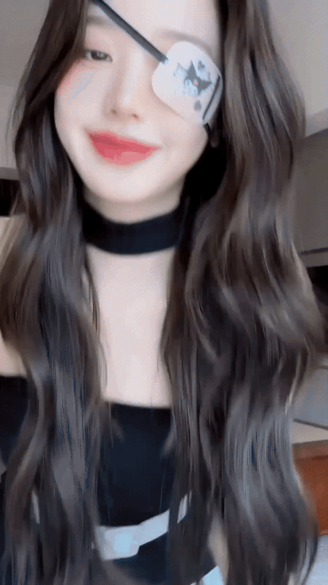 이코스프레어때.gif